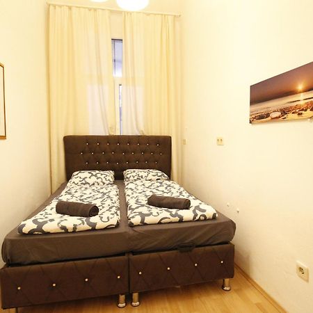 Comfortable Rooms Near Schonbrunn Palace Wina Bagian luar foto