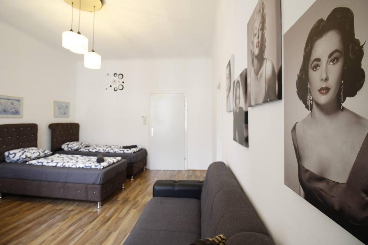 Comfortable Rooms Near Schonbrunn Palace Wina Bagian luar foto