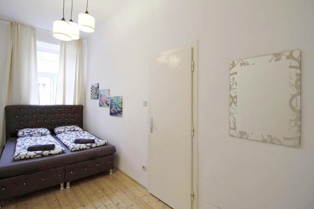 Comfortable Rooms Near Schonbrunn Palace Wina Bagian luar foto