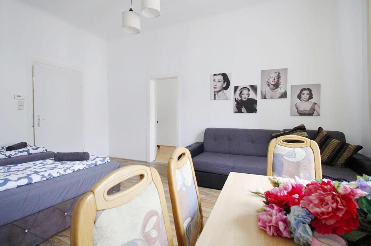 Comfortable Rooms Near Schonbrunn Palace Wina Bagian luar foto