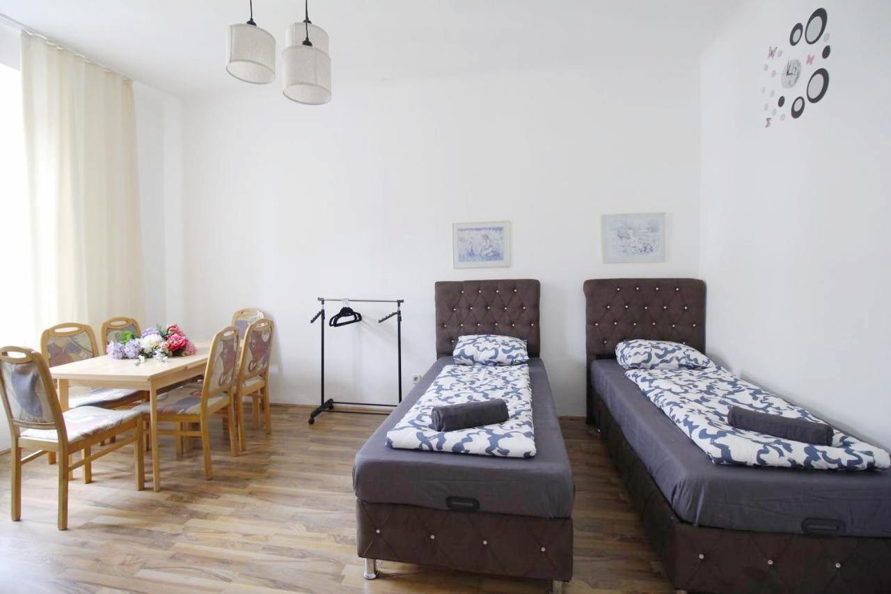 Comfortable Rooms Near Schonbrunn Palace Wina Bagian luar foto